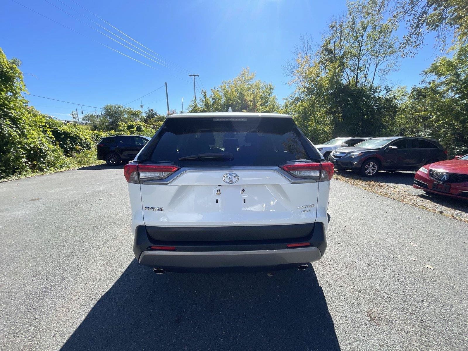 Used 2019 Toyota RAV4 Limited w/ Advanced Technology Package AWD/4WD image 29