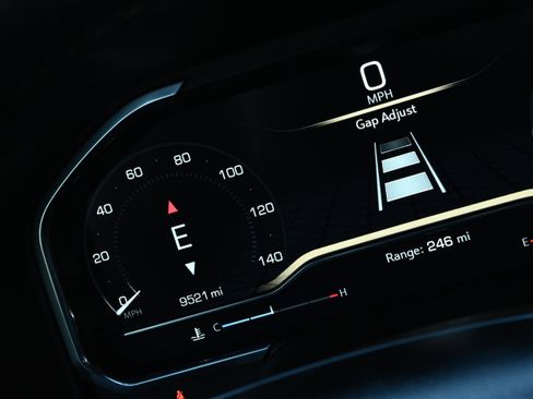 Used 2025 GMC Sierra 2500 AT4 w/ AT4 Premium Plus Package image 28