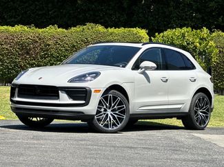 New 2026 Porsche Macan AWD/4WD video 1