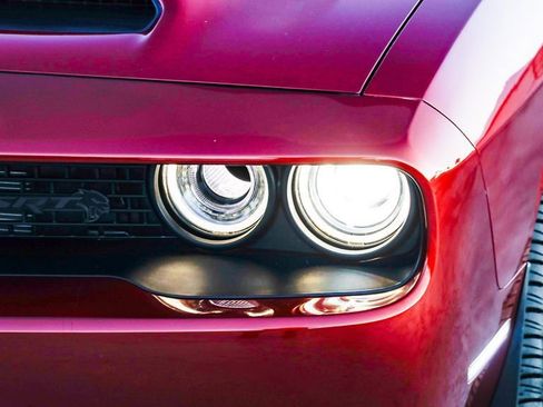 Used 2023 Dodge Challenger SRT Hellcat RWD image 5