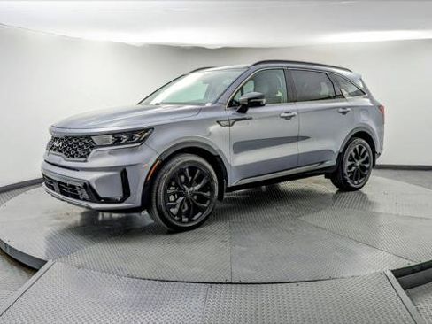 Used 2022 Kia Sorento SX image 2