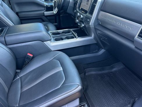 Used 2022 Ford F350 Platinum AWD/4WD image 15