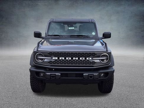 New 2025 Ford Bronco Badlands image 2