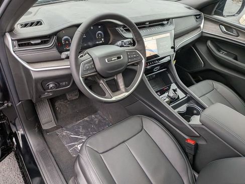 New 2026 Jeep Grand Cherokee Limited Reserve image 9