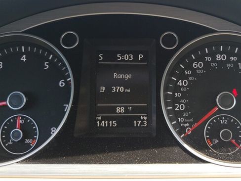 Used 2015 Volkswagen CC Sport FWD image 11