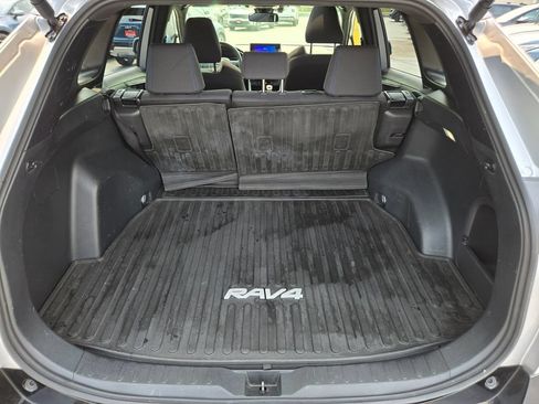 Used 2024 Toyota RAV4 SE w/ Convenience Package AWD/4WD image 13
