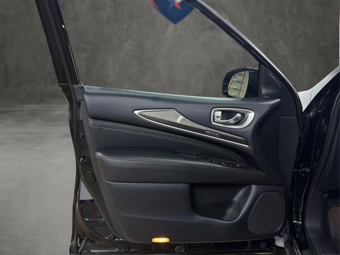 Used 2019 INFINITI QX60 Luxe w/ Essential Package image 43