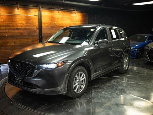 Used 2025 MAZDA CX-5 AWD 2.5 S w/ Preferred Package image 2