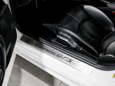 Used 2012 Porsche 911 Carrera GTS image 23