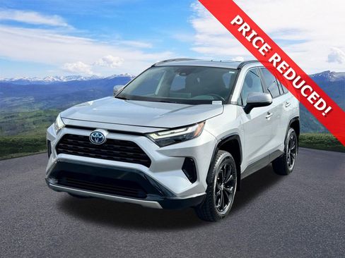 Certified 2024 Toyota RAV4 SE w/ Convenience Package AWD/4WD image 1