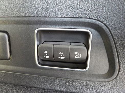 Used 2024 Mercedes-Benz GLS 450 4MATIC image 20