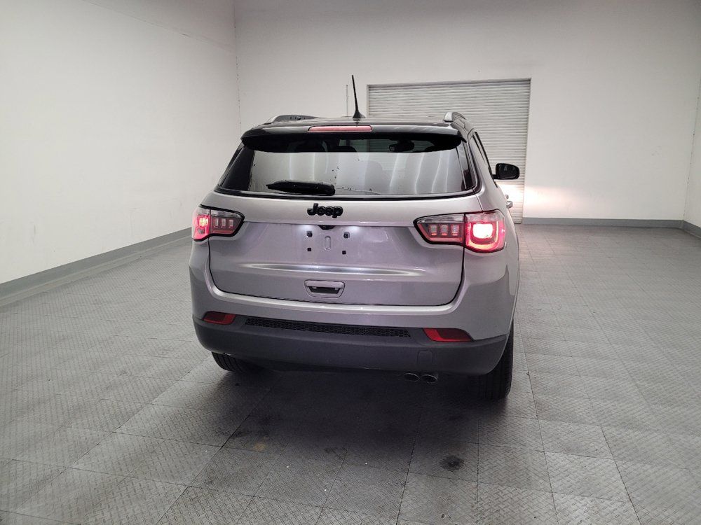 Used 2018 Jeep Compass Latitude w/ Popular Equipment Group FWD image 7