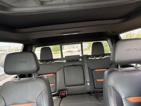 Used 2022 GMC Sierra 2500 AT4 w/ AT4 Premium Plus Package image 10