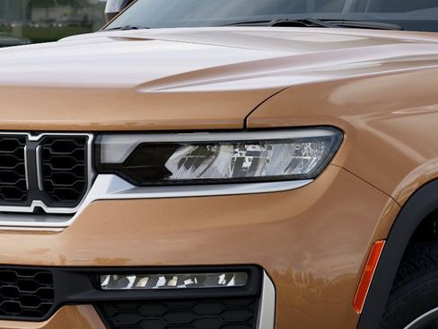 New 2026 Jeep Grand Cherokee L Limited AWD/4WD image 38