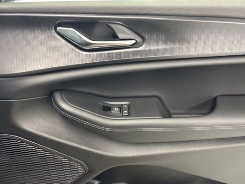 New 2025 Jeep Grand Cherokee L Altitude image 34