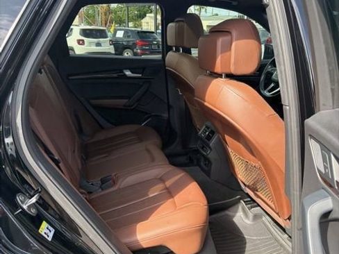 Used 2020 Audi Q5 2.0T Premium w/ Convenience Package AWD/4WD image 5