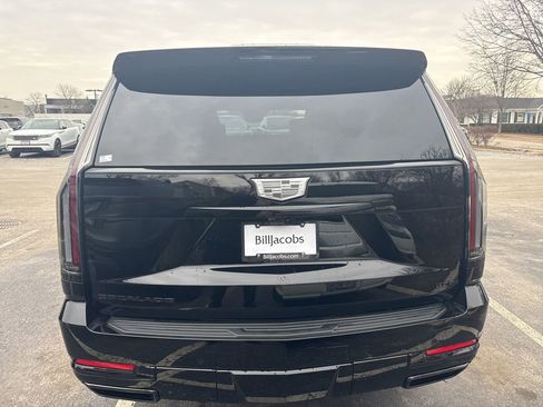 Used 2025 Cadillac Escalade Sport Platinum image 11