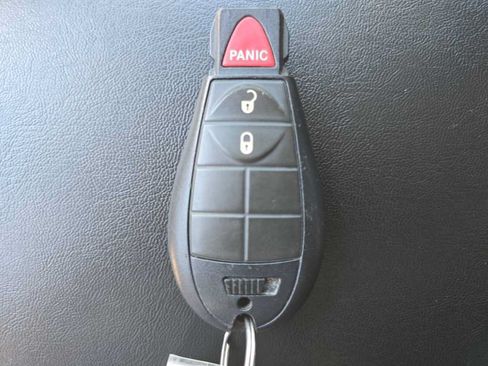 Used 2015 Jeep Cherokee Trailhawk AWD/4WD image 21