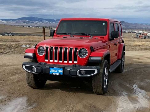 Certified 2019 Jeep Wrangler Unlimited Sahara image 3