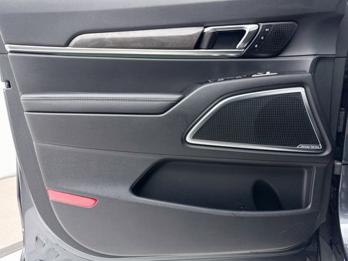 Used 2024 Kia Telluride SX X-Line image 37