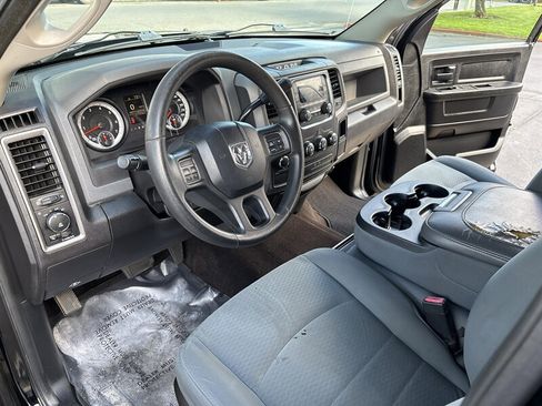 Used 2014 RAM 1500 Express AWD/4WD image 23