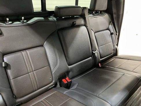 Used 2024 Chevrolet Silverado 1500 High Country w/ Technology Package image 25