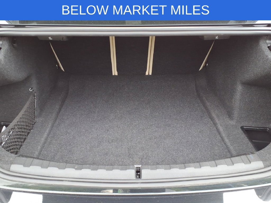 Used 2023 BMW 330i xDrive Sedan w/ Premium Package AWD/4WD image 17