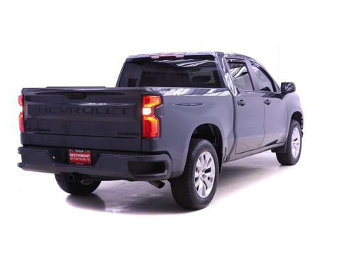 Used 2021 Chevrolet Silverado 1500 Custom w/ LPO, Dark Essentials Package image 2