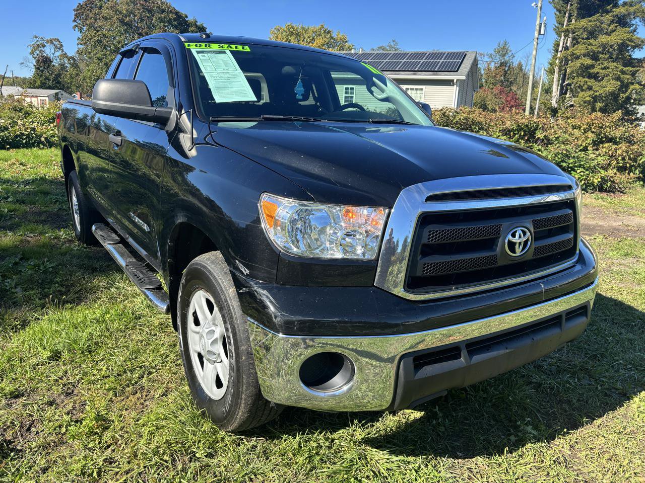 Used 2011 Toyota Tundra 4x4 Double Cab w/ Tow Pkg image 3