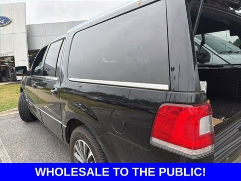 Used 2016 Lincoln Navigator L Select AWD/4WD image 11