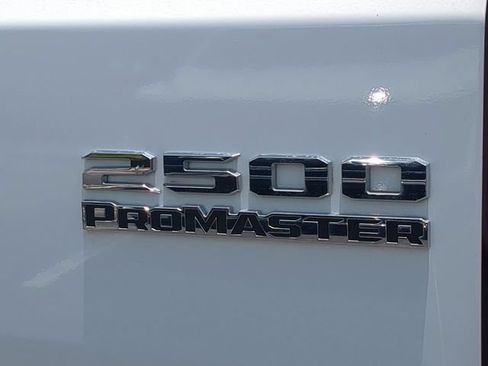 Used 2025 RAM ProMaster 2500 w/ Convenience Group FWD image 13