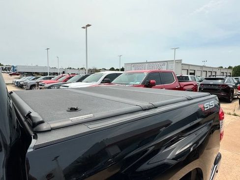 Used 2020 Toyota Tundra SR5 w/ SR5 Leather Package AWD/4WD image 40