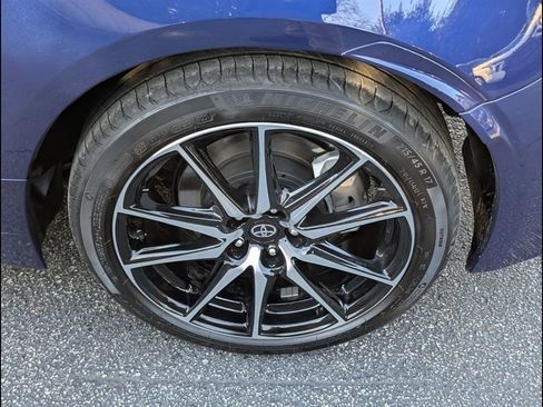 Used 2024 Toyota GR86 image 9