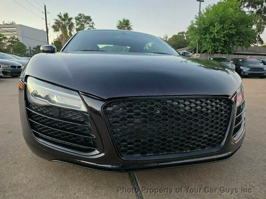 Used 2015 Audi R8 V8 w/ Extended Leather Package AWD/4WD image 8