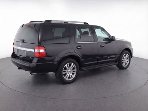 Used 2025 Jeep Wrangler Sahara image 9