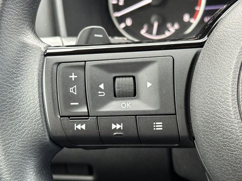 Used 2023 Nissan Rogue SV FWD image 26