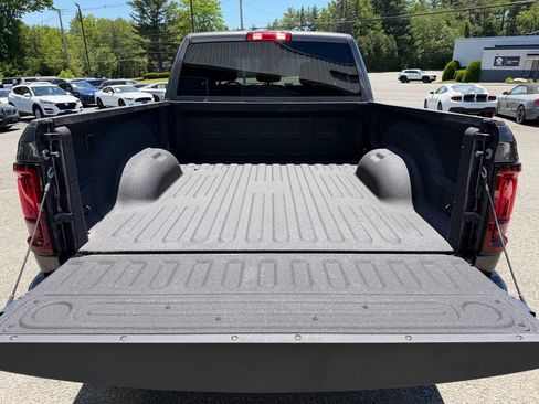 Used 2025 RAM 2500 Big Horn AWD/4WD image 17