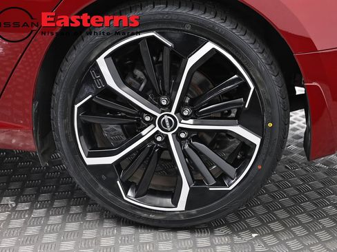 Used 2024 Nissan Altima 2.5 SR w/ SR Premium Package FWD image 32