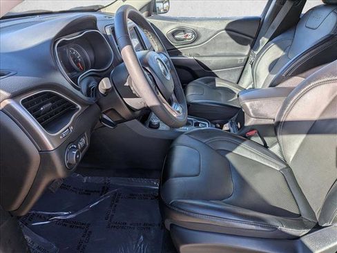 Used 2022 Jeep Cherokee Latitude Lux image 11