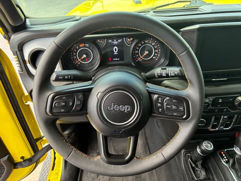 Used 2024 Jeep Wrangler Unlimited Sport AWD/4WD image 18