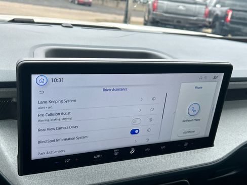 New 2026 Ford Maverick XLT image 32