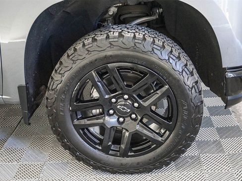 Used 2022 Chevrolet Silverado 1500 LT Trail Boss w/ Safety Package image 11