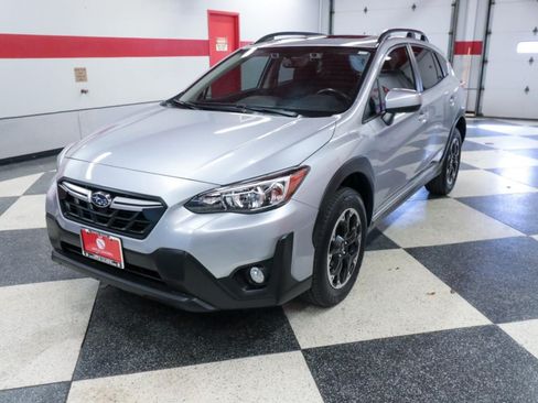 Used 2022 Subaru Crosstrek 2.0i Premium w/ Moonroof Package AWD/4WD image 38