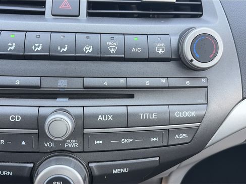 Used 2012 Honda Accord LX image 29