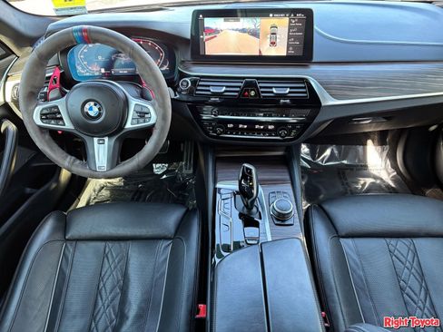 Used 2022 BMW M550i xDrive w/ Dynamic Handling Package AWD/4WD image 14