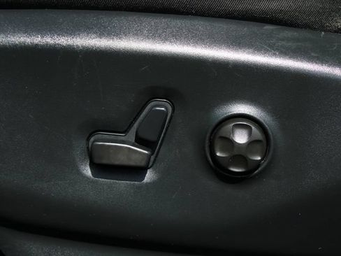 Used 2025 Chrysler Pacifica Select FWD image 22