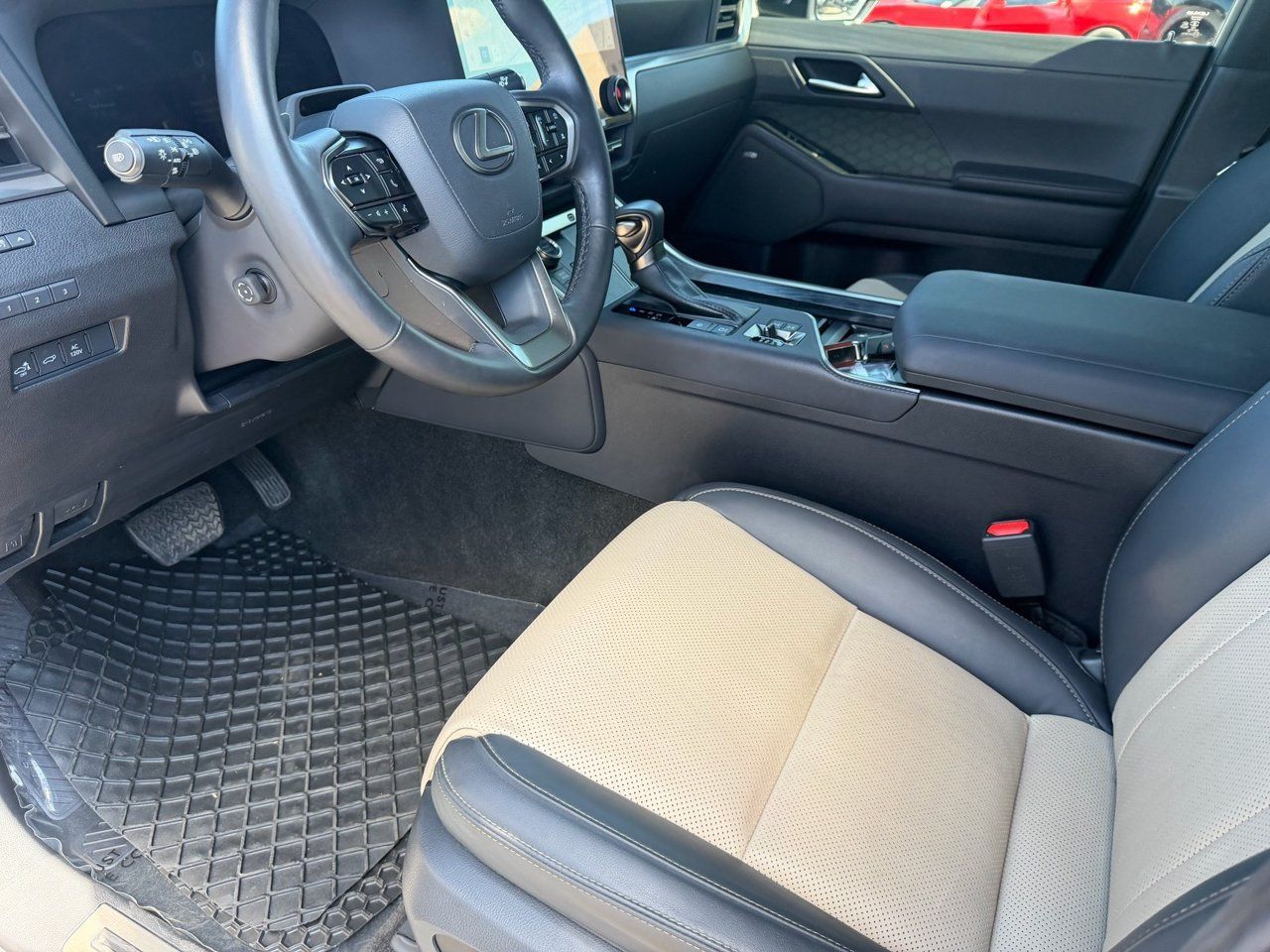 Used 2024 Lexus GX 550 AWD/4WD image 18