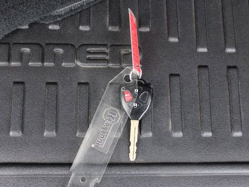 Used 2019 Toyota 4Runner TRD Off-Road image 34