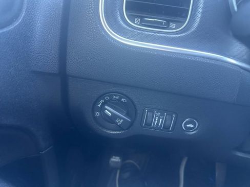 Used 2016 Dodge Charger SXT w/ Navigation & Travel Group image 20