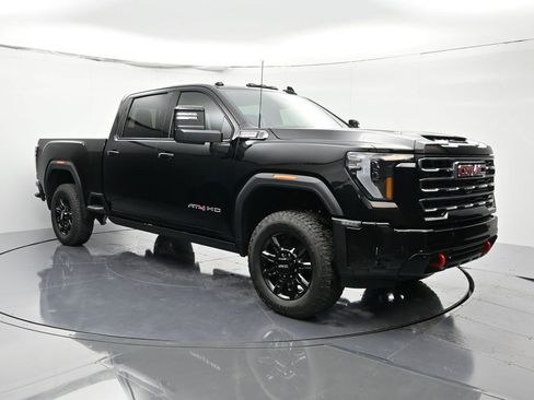 Certified 2025 GMC Sierra 2500 AT4 w/ AT4 Premium Plus Package image 3